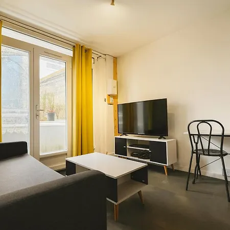 équipé - 300m Gare - 005 Appartement *